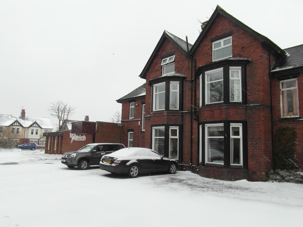 Lisdoonie Hotel Barrow-in-Furness Buitenkant foto